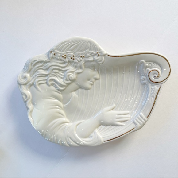 Vintage Vanity/Altar Set - Picture 7 of 8